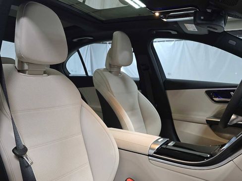 Certified 2025 Mercedes-Benz C 300 4MATIC Sedan image 13