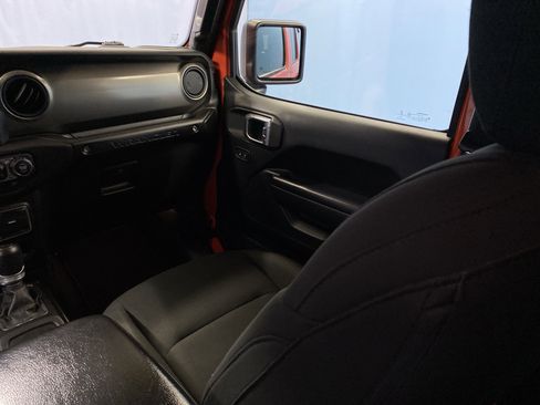 Certified 2018 Jeep Wrangler Unlimited Sport S image 27