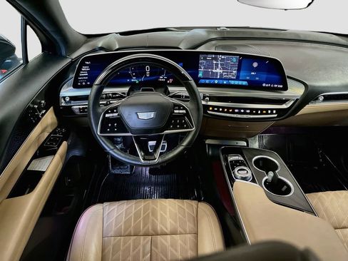 Used 2026 Cadillac Lyriq Signature Luxury w/ Nappa Leather Package AWD/4WD image 24
