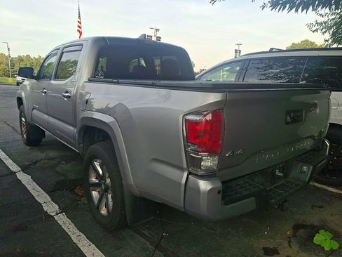 Used 2018 Toyota Tacoma Limited AWD/4WD image 9