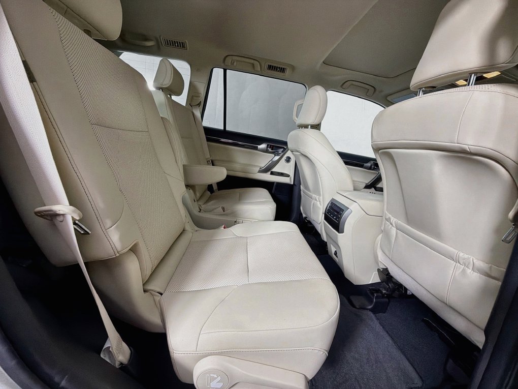 Used 2023 Lexus GX 460 Premium AWD/4WD image 28