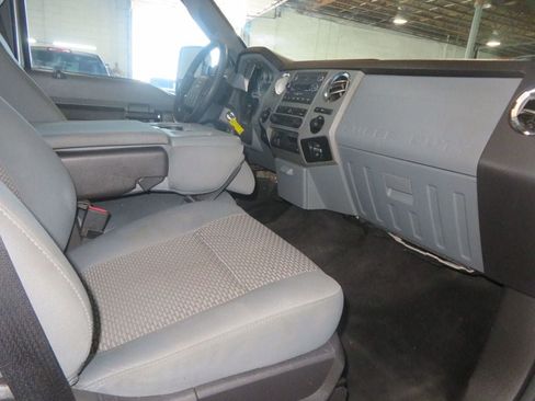 Used 2012 Ford F250 XLT w/ XLT Premium Pkg AWD/4WD image 37