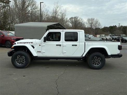 New 2026 Jeep Gladiator Mojave image 10