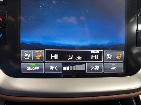 Used 2025 Subaru Outback Touring XT image 22