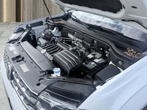 Used 2018 Volkswagen Atlas S image 59