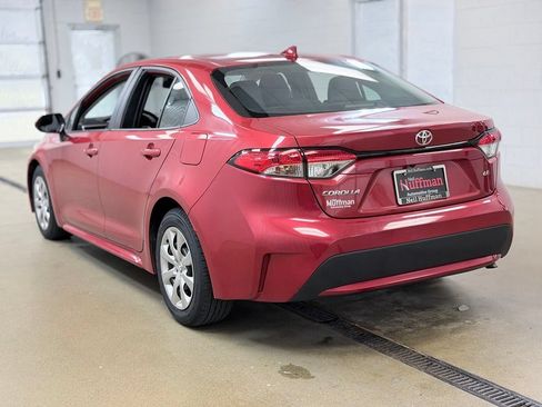 Used 2020 Toyota Corolla LE FWD image 7