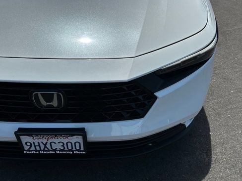 Used 2023 Honda Accord EX image 5