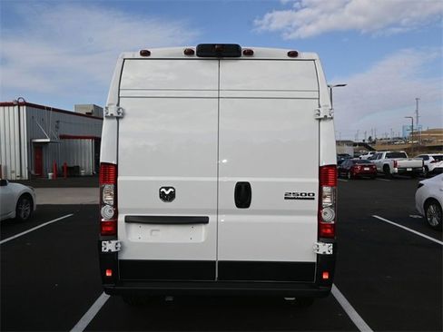 Used 2025 RAM ProMaster 2500 w/ Storage Group image 10