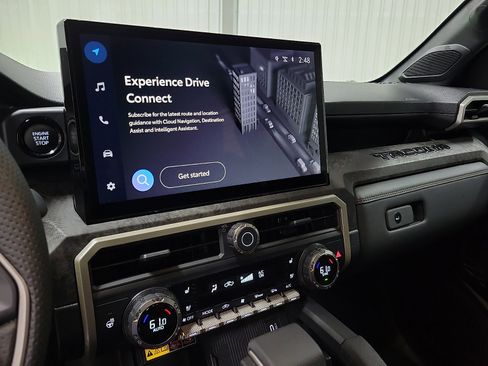 Certified 2025 Toyota Tacoma Limited AWD/4WD image 17