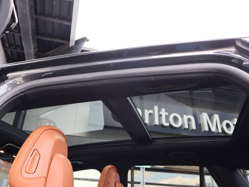 Certified 2025 Mercedes-Benz GLC 300 image 15