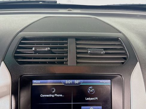 Used 2014 Ford Explorer Sport w/ Equipment Group 401A AWD/4WD image 17
