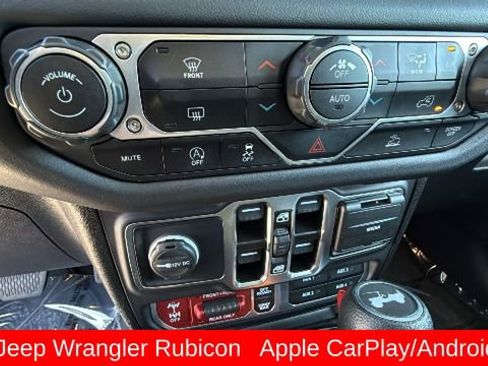 Used 2025 Jeep Wrangler Unlimited Rubicon AWD/4WD image 14