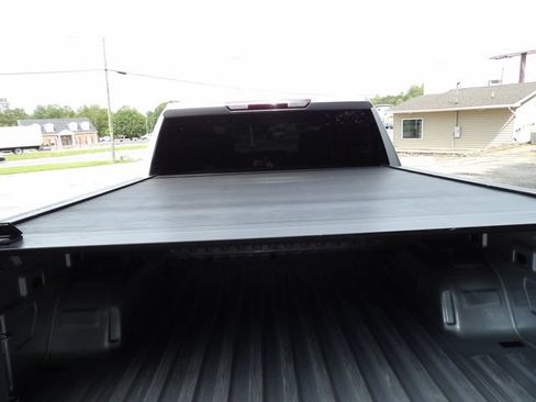 Used 2021 Chevrolet Silverado 1500 Custom Trail Boss w/ Safety Confidence Package AWD/4WD image 9