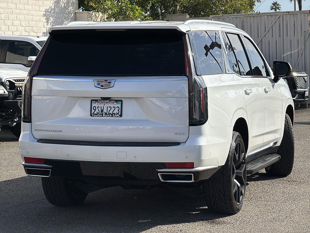 Used 2022 Cadillac Escalade Premium Luxury AWD/4WD image 42