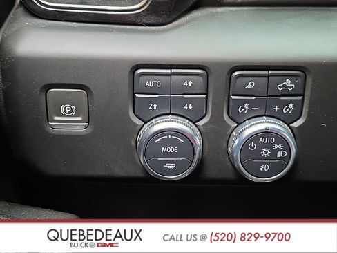 Used 2023 GMC Sierra 1500 AT4 w/ Technology Package AWD/4WD image 23