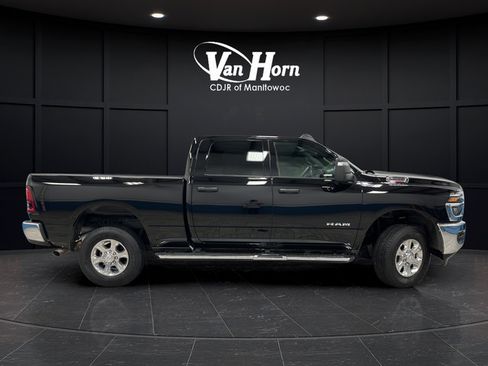 Used 2026 RAM 2500 Big Horn AWD/4WD image 8