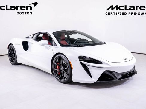 Used 2023 McLaren Artura RWD image 7