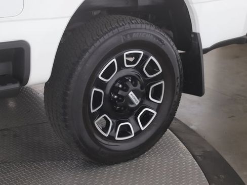 Used 2026 Ford F250 Platinum AWD/4WD image 14