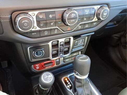 New 2026 Jeep Gladiator Mojave AWD/4WD image 20