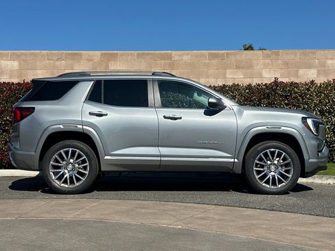 New 2026 GMC Terrain Denali AWD/4WD image 3