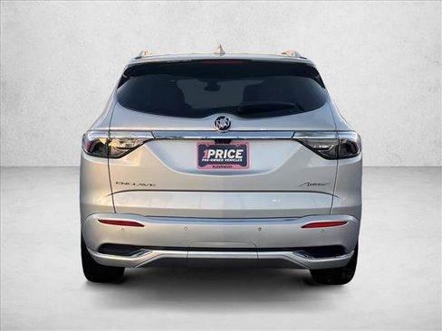 Used 2022 Buick Enclave Avenir w/ Avenir Technology Package image 8