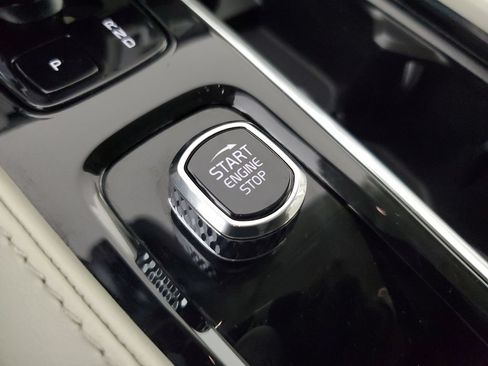 Used 2023 Volvo XC90 B6 Core w/ Protection Package Premier AWD/4WD image 35
