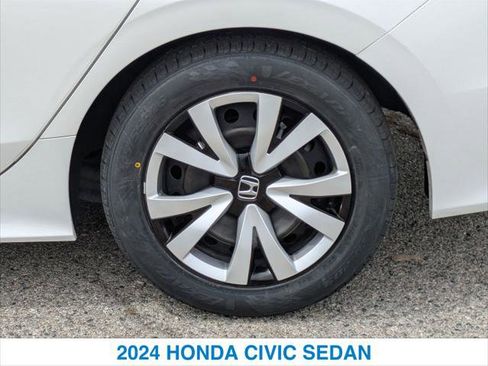 Certified 2024 Honda Civic LX image 11
