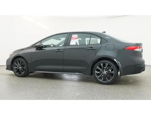 Used 2026 Toyota Corolla SE FWD image 23