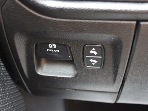 Used 2021 RAM 1500 Big Horn image 18