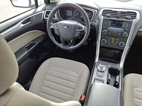 Used 2018 Ford Fusion S image 10