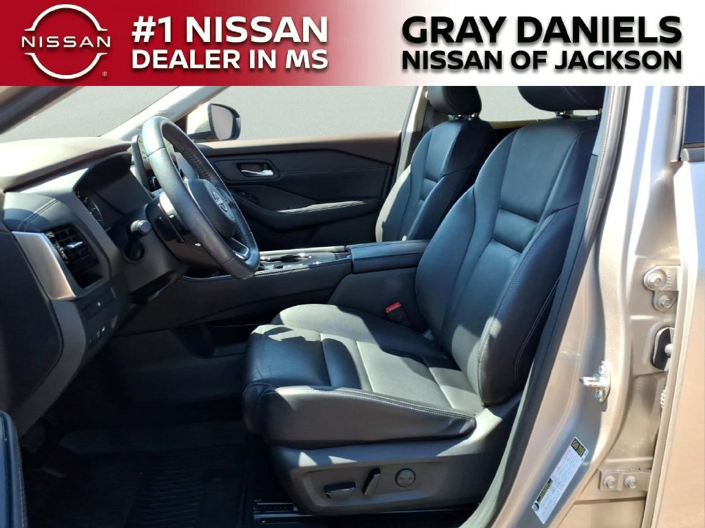 Used 2023 Nissan Rogue SL w/ SL Premium Package FWD image 23