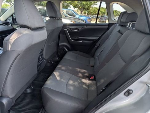 Used 2024 Toyota RAV4 XLE FWD image 27