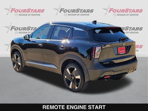 New 2026 Nissan Kicks SR w/ SR Premium Package FWD image 7