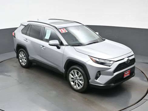 Used 2025 Toyota RAV4 XLE Premium w/ Weather Package AWD/4WD image 36