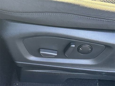 Certified 2023 Ford Explorer XLT image 7