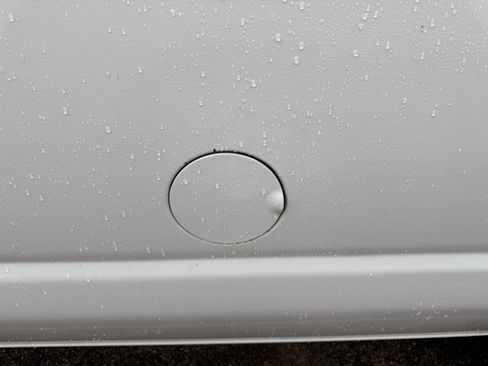 Used 2010 Ford E-150 and Econoline 150 image 17