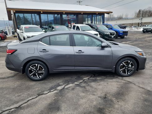 New 2025 Nissan Sentra SV w/ All-Weather Package image 9