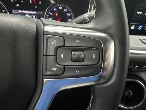 Used 2024 Chevrolet Blazer LT FWD image 12