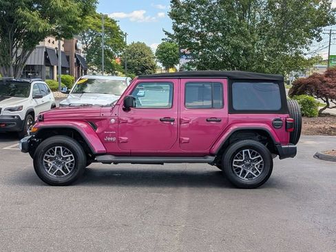 Certified 2024 Jeep Wrangler Unlimited Sahara w/ Technology Group AWD/4WD image 6