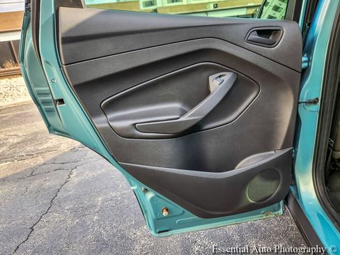 Used 2013 Ford Escape S image 17