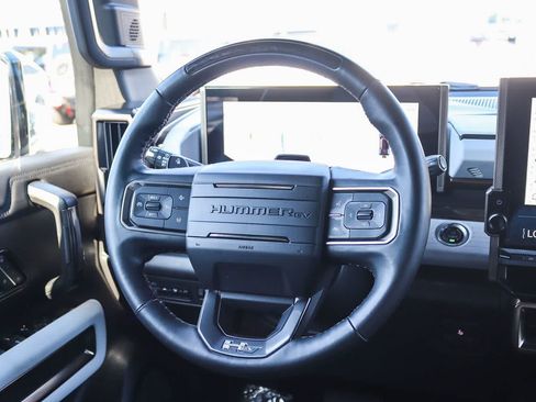 Used 2025 GMC Hummer EV 3X AWD/4WD image 15
