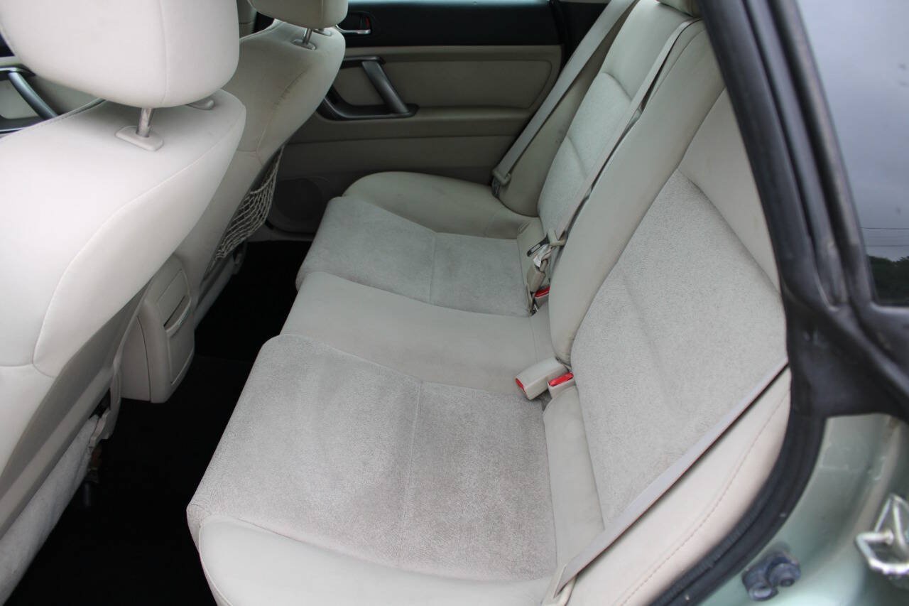 Used 2009 Subaru Outback 2.5i Special Edition AWD/4WD image 10