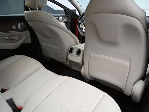 Used 2020 Mercedes-Benz E 350 4MATIC Sedan w/ Parking Assistance Package image 21