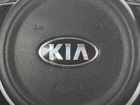 Used 2020 Kia Sportage LX AWD/4WD image 12