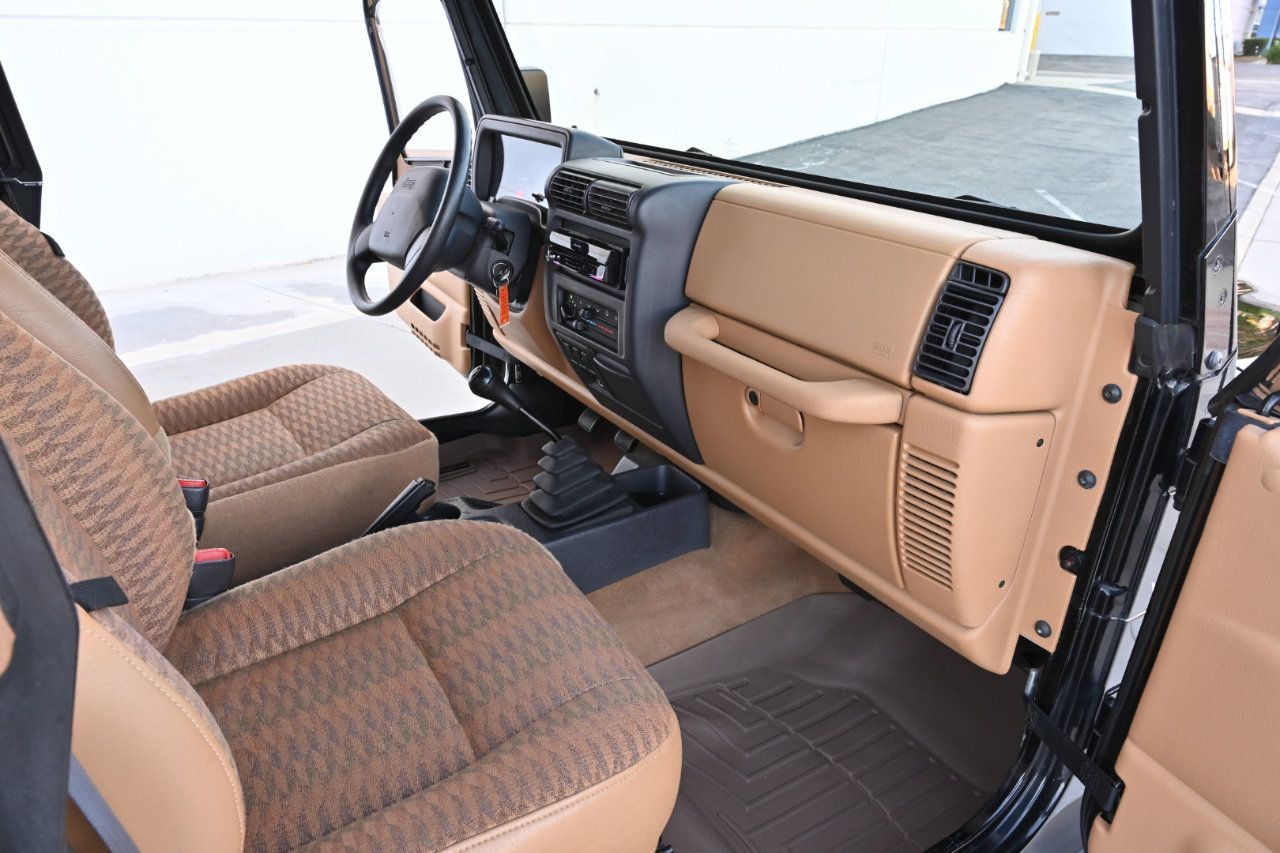 Used 1998 Jeep Wrangler SE AWD/4WD image 15