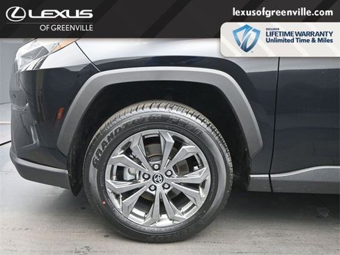 Used 2023 Toyota RAV4 XLE Premium image 9
