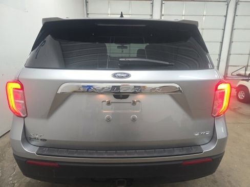 Used 2021 Ford Explorer XLT w/ Class III Trailer Tow Package image 11
