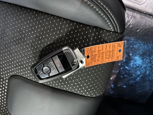 New 2025 Ford Bronco Raptor image 13