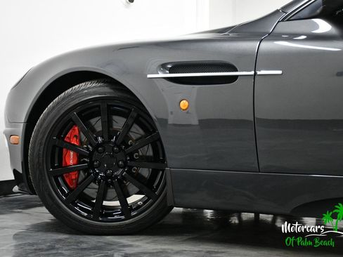 Used 2006 Aston Martin Vanquish S RWD image 10