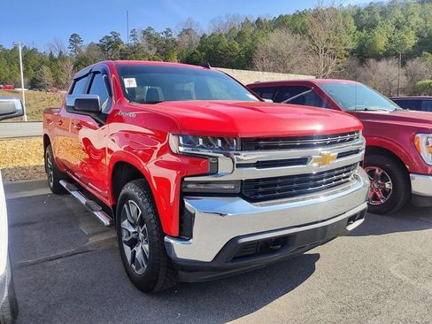 Used 2021 Chevrolet Silverado 1500 LT image 3